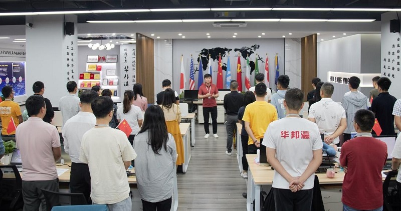 再贏新單！華邦瀛成都LED貼膜屏項(xiàng)目圓滿收官