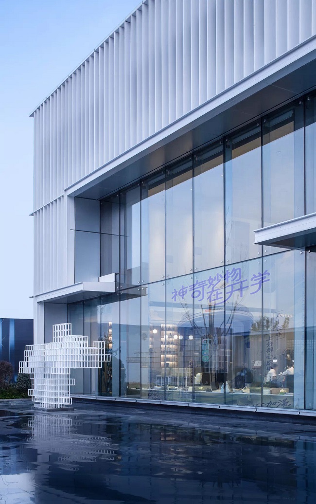 華邦瀛顯示技術(shù)LED貼膜屏 華邦瀛顯示技術(shù)LED貼膜屏